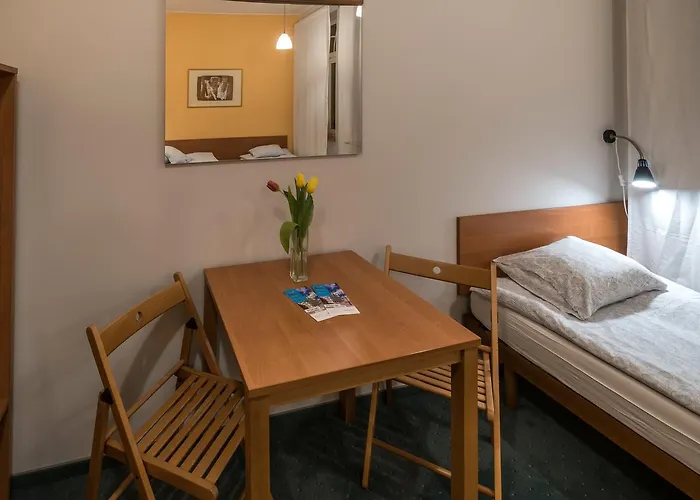 Hill Bed & Breakfast 2*